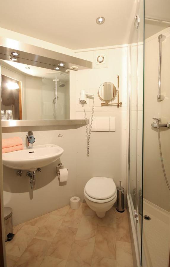 לאנשטיין Hotel Weiland מראה חיצוני תמונה